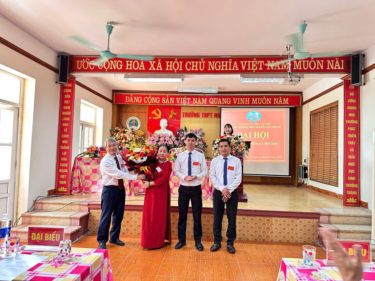 z6819439255886 d410f135654e68f91aa5024c4cd9af83